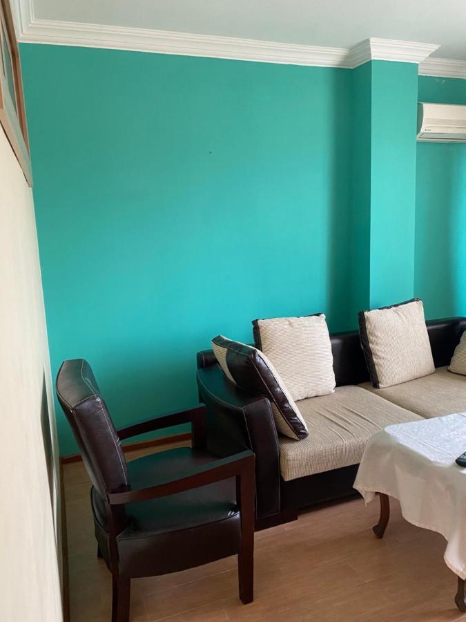 Nina'S Apartment On Gorgasali Batum Dış mekan fotoğraf